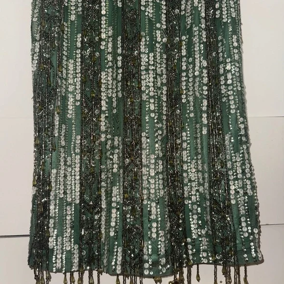 NWT | Mac Duggal 5981 Sage Long Sleeve Crystal Fringe Column Gown Size 10 - Picture 5 of 8